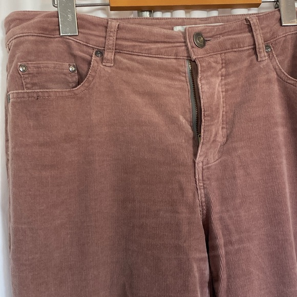 Corduroy pants. Size 10. - Picture 2 of 3